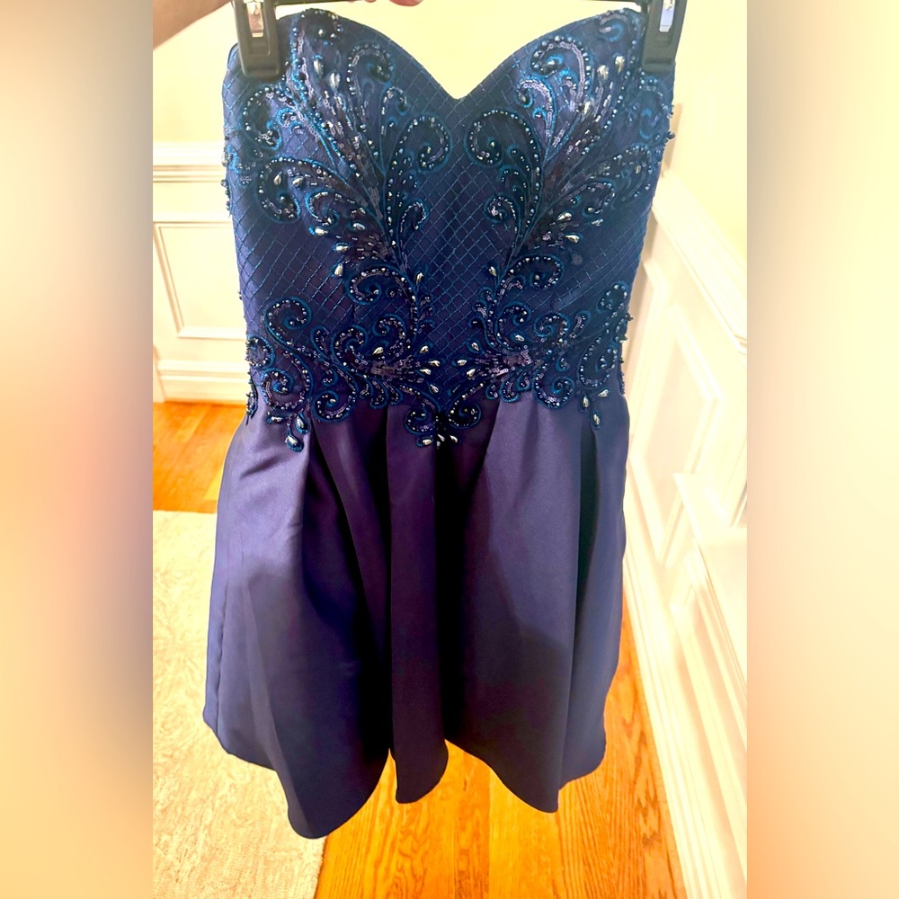 Homecoming dress Intrigue size 12 navy with sequins